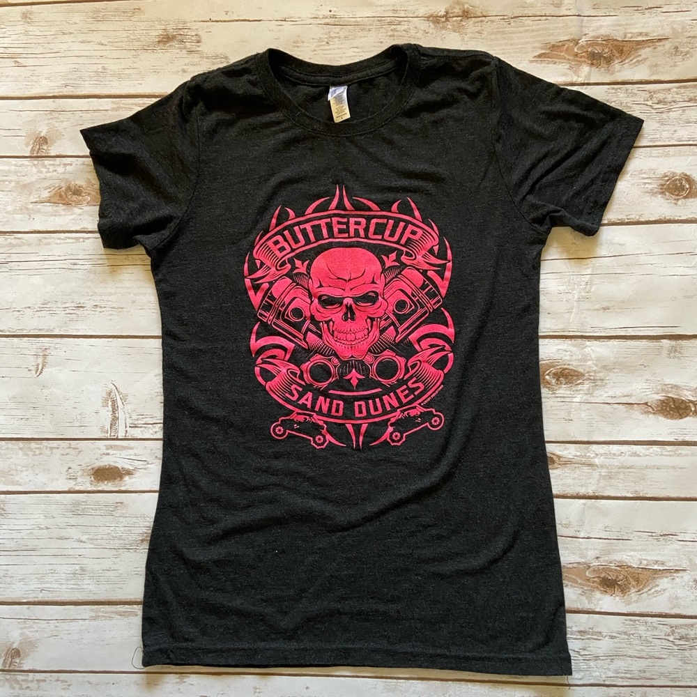 Buttercup sand dunes womens graphic tee